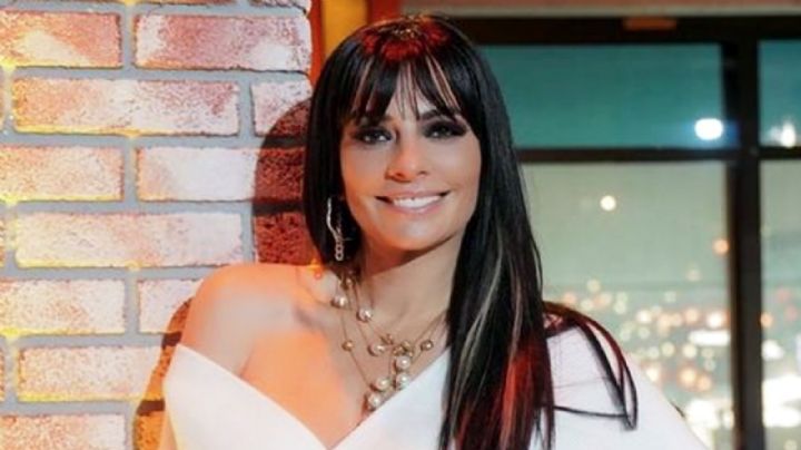 ¡Fuera frío! Cecilia Galliano se pone su bañador más coqueto y lo presume en la playa