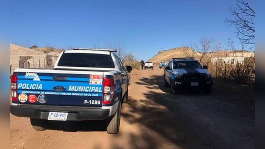 A la orilla de la carretera a Ciudad Juárez, autoridades localizan dos cuerpos torturados