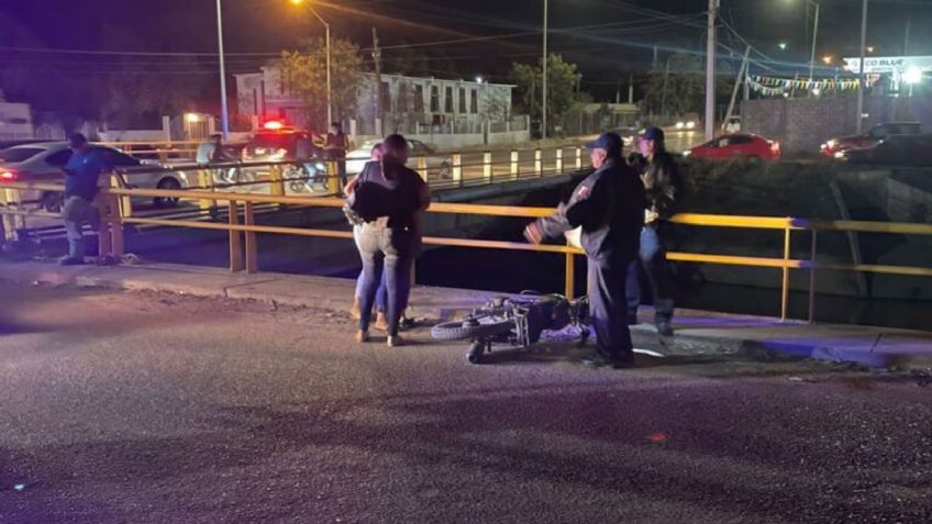 Navojoa: Por pasarse un alto, motociclista y su acompañante terminan en Canal Las Pilas