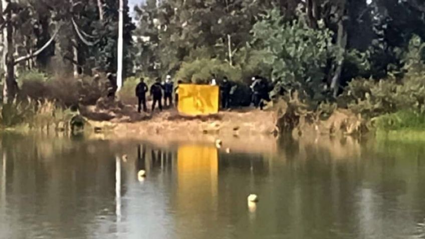 Sin ropa y con signos de violencia, hallan cuerpo de mujer en canal de Ciudad de México
