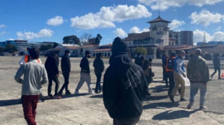 Más de 130 migrantes regresan a Guatemala en vuelo procedente de Hermosillo, Sonora