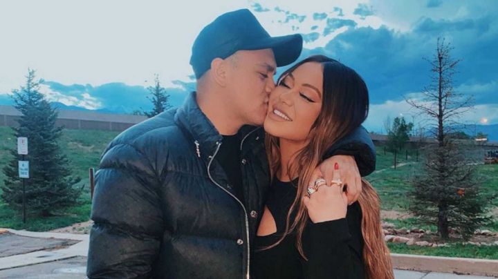 Destrozan a la 'Chiquis' Rivera en Telemundo por posar así con su novio: "Vulgar, como siempre"
