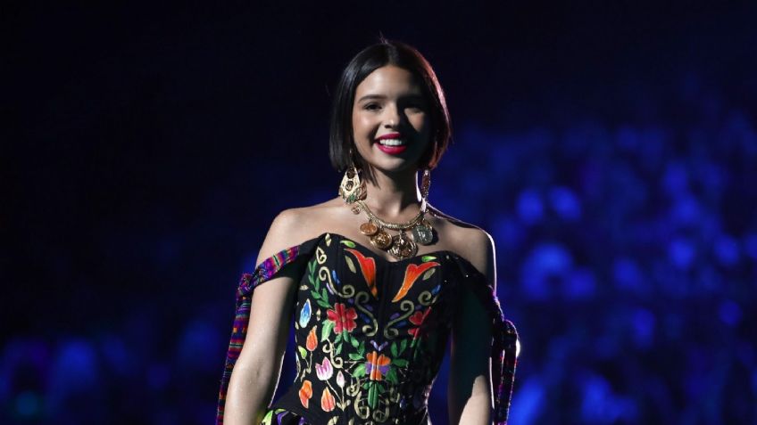 FOTOS: Ángela Aguilar presume diminuta cintura con elegante vestido; así reaccionó la farándula