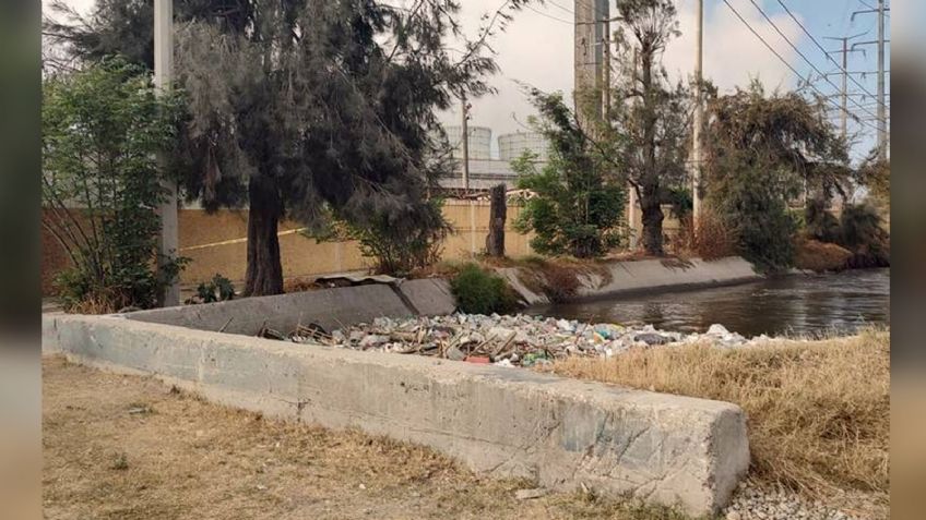 Hombre es encontrado sin vida dentro de canal de aguas residuales en Hidalgo