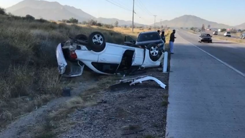Por quererle ganar al tren, vehículo es arrollado en La Victoria; ilesos escapan del lugar