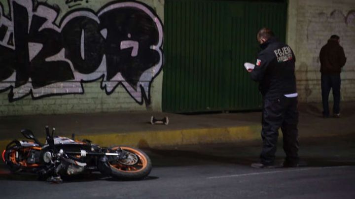 Fatídico accidente de motocicleta deja 2 víctimas mortales y un herido en el Edomex
