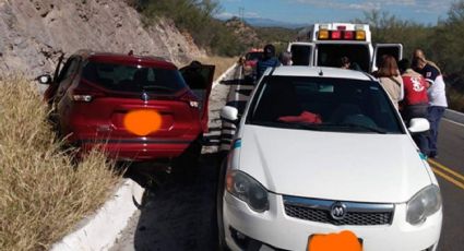 Dos mujeres lesionadas tras accidente de tránsito en la carretera a Ures