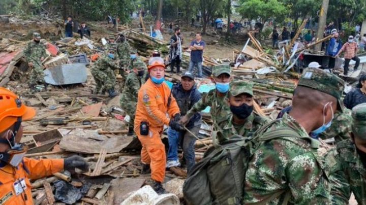 Parte de una montaña se desprende en Colombia; saldo es de 11 muertos y 35 heridos