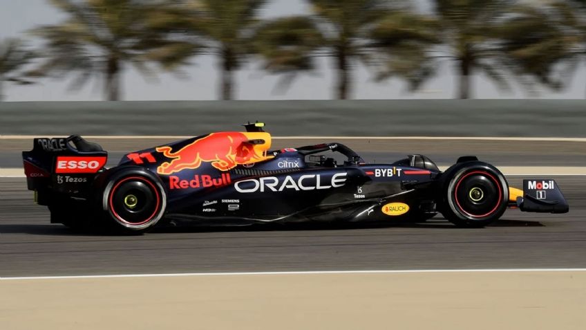 Buen día para 'Checo' en Bahréin, termina con el cuarto mejor tiempo y supera a Hamilton