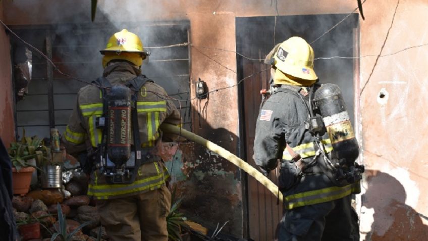 Navojoa: Por quemar basura, hombre incendia su casa en la colonia Constitución