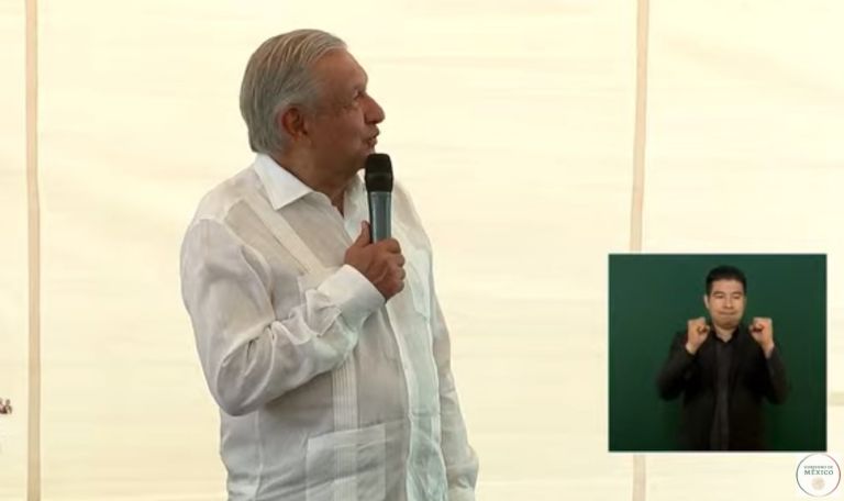 En la imagen, el presidente Andrés Manuel López Obrador leyó la respuesta al Parlamento Europeo