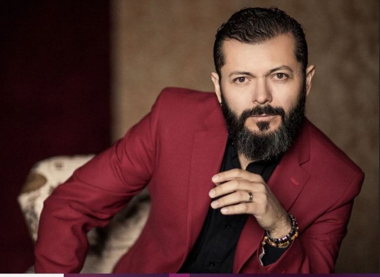 Patricio Cabezut es acusado de abusar de sus hijas