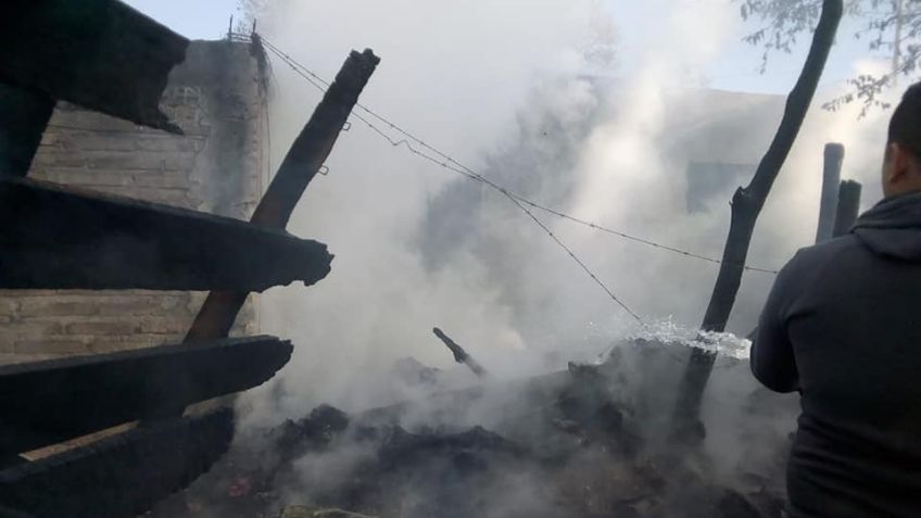 Ciudad Obregón: Fuego al exterior de una vivienda desata terror y moviliza a las autoridades