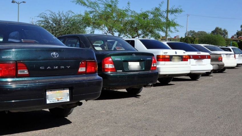 Hacienda pide no usar gestores para regularizar autos chocolate: "No deben cobrar", dice secretario