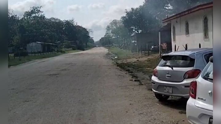 Macabro hallazgo: A la orilla de una brecha, dejan cadáver en estado de descomposición