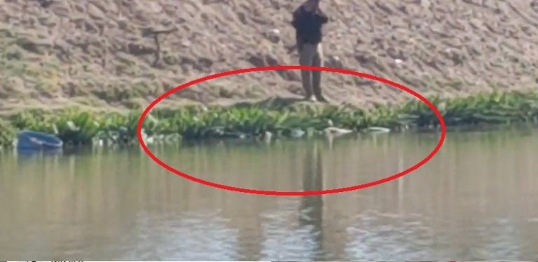 En la imagen, autoridades se movilizaron por la presencia de un cuerpo en Canal Bajo