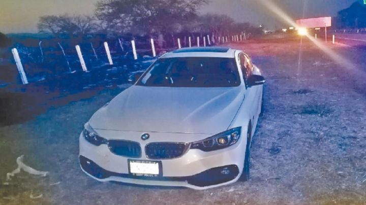 Al interior de un auto de lujo, sicarios abandonan dos cuerpos torturado en Morelos