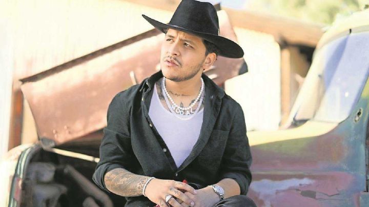 ¡Escándalo en el regional mexicano! Tras ser abucheado e insultado, captan a cantante ¿con nueva novia?