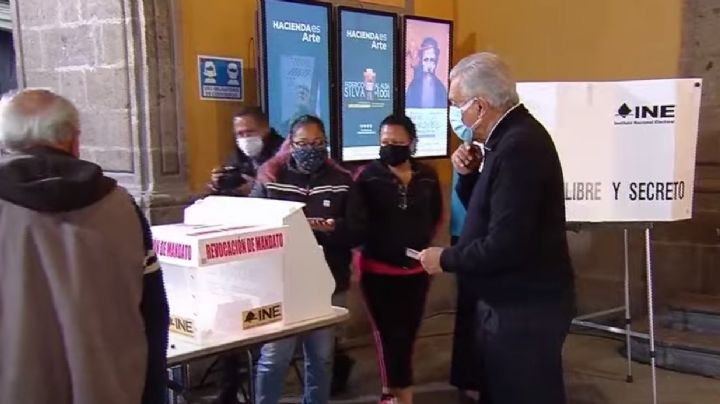 VIDEO: A tempranas horas, AMLO emite su voto en la consulta de Revocación de Mandato