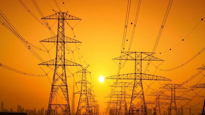 Con 47 votos a favor, diputados aprueban en comisiones reforma eléctrica de AMLO