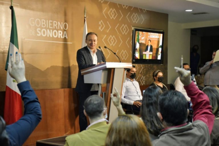 En la imagen, el gobernador de Sonora, Alfonso Durazo Montaño