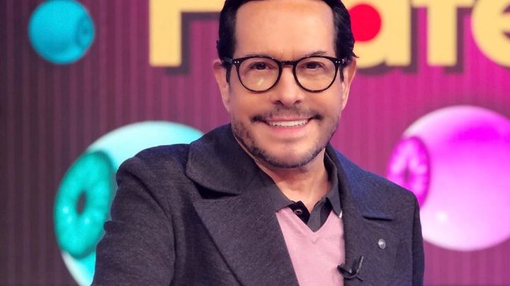 Adiós glamur: Pepillo Origel se deja ver cómo nunca antes y ¡presume pierna!