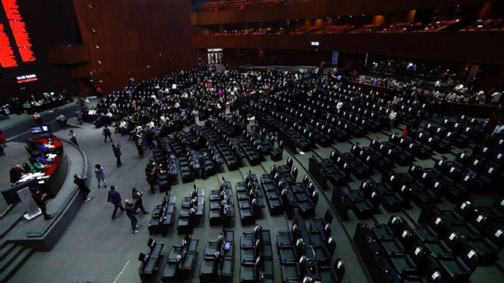 Ley Minera: Diputados de oposición abandonan el pleno en debate por nacionalización del litio
