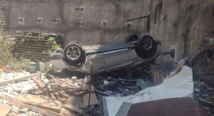 Madre e hija mueren en fatídico accidente: Vehículo se vuelca y cae a precipicio de más de 10 metros