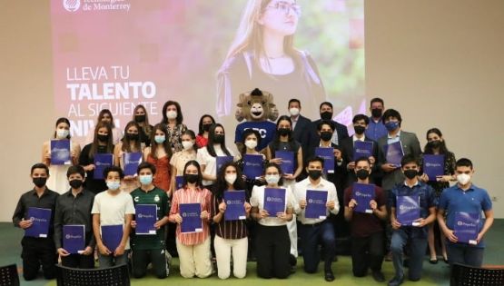 Instituto Tecnológico de Monterrey campus Obregón realiza entrega de becas al Talento Académico