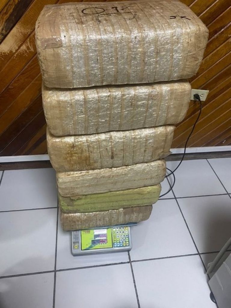 En la imagen, los narcóticos asegurados por las autoridades el pasado jueves.