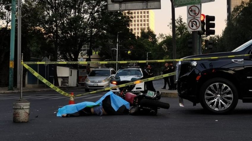 Mañana trágica en CDMX: Camioneta embiste a motociclistas; hay una persona sin vida