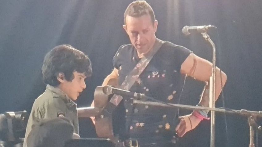 ¡Conmovedor! Coldplay sorprende a capitalinos al invitar al escenario a un niño con autismo