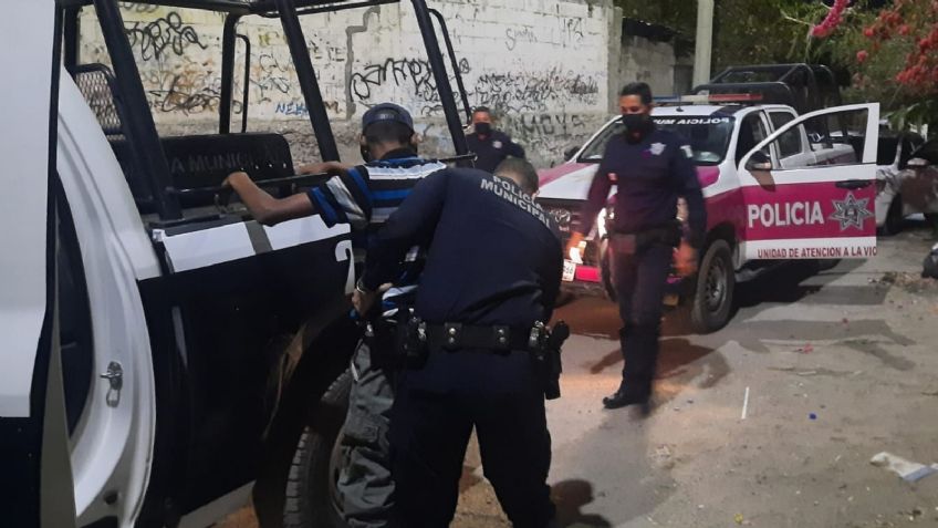 Arrestan a dos agresivos sujetos en Hermosillo; están acusado de violencia doméstica