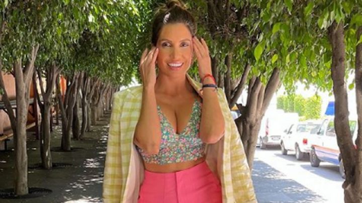 Andrea Escalona derrite a todo Televisa al lucir coqueto atuendo desde el Estadio Azteca: "Mamacita"