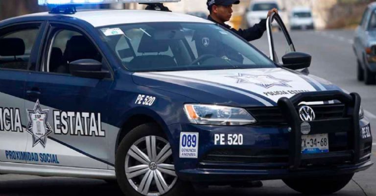 Autoridades llegan a la escena del crimen