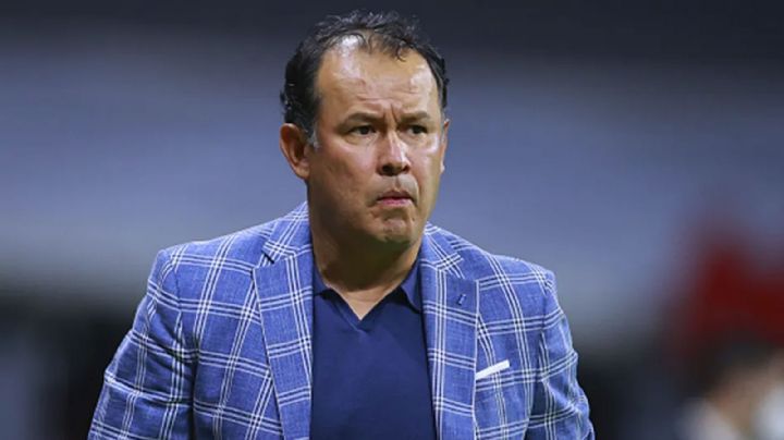 Juan Reynoso estaría fuera de Cruz Azul tras su eliminación del torneo ante Tigres