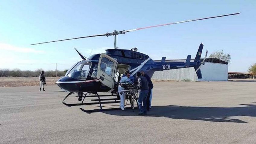 Mujer con enfermedades crónicas es trasladada vía aérea para recibir atención médica en Navojoa