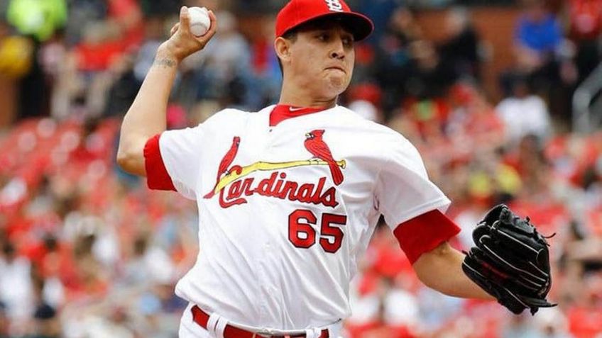 Falla Giovanny Gallegos y los Cardenales se quedan en el terreno al caer ante los Mets