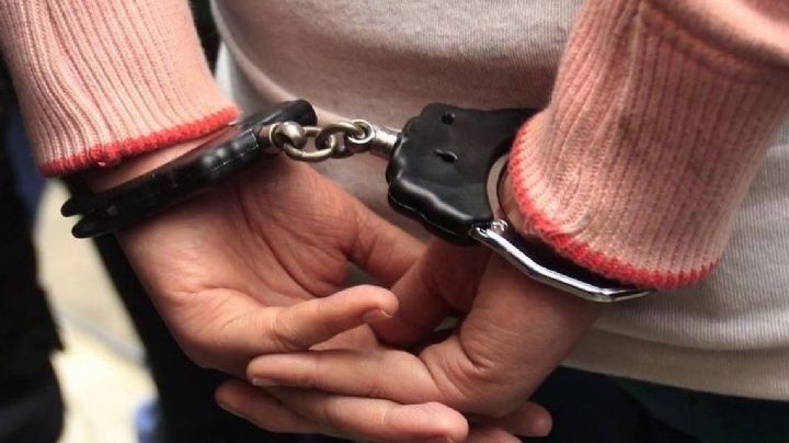 Tras mes y medio de su boda, una mujer le arranca la vida a su esposo de la peor manera