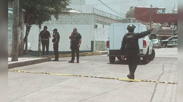 En presencia de transeúntes, hombre pierde la vida por calles Xalapa; murió de forma misteriosa