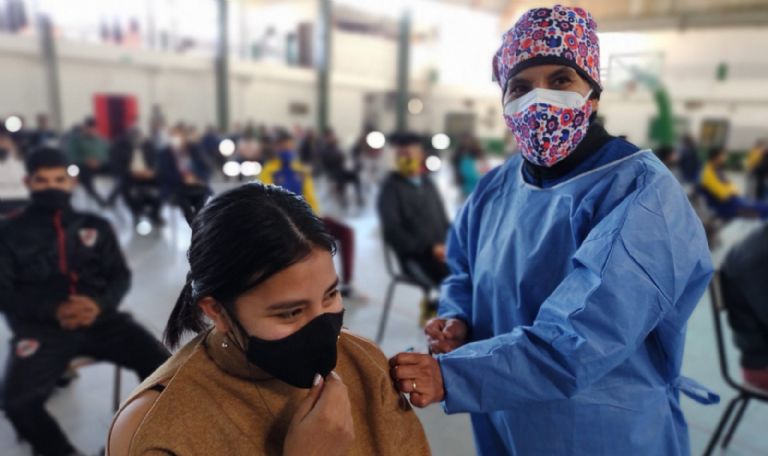 Campaña de vacunación en Irán