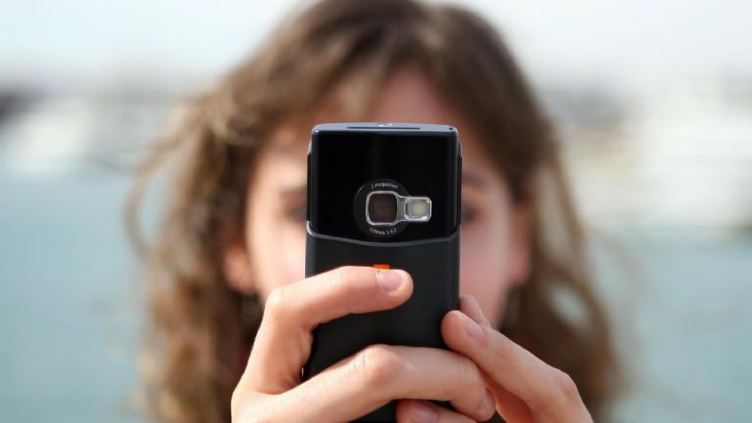 Detienen a un hombre tras abusar de una joven a fuera de su casa; ella pudo filmarlo con su celular