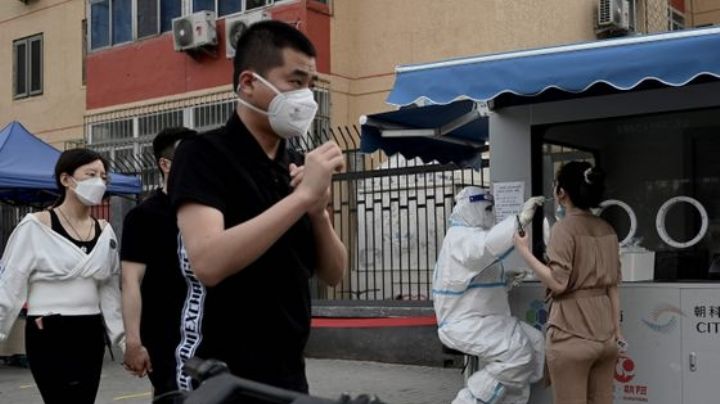 Alerta en China por nuevo brote de Covid-19; Ciudadanos de Chaoyang obligados a pruebas masivas