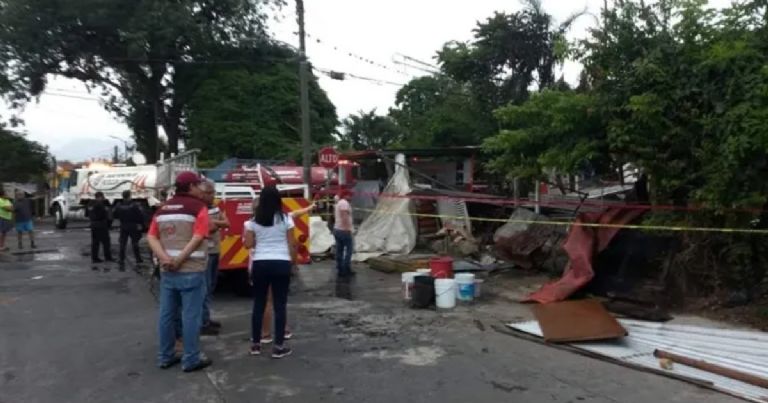 Aún no se sabe cuál fue la causa del incendio en Córdoba, Veracruz. Foto: Twitter