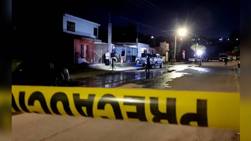 De miedo: Al fondo de un puente, encuentran el cuerpo de un hombre en Michoacán