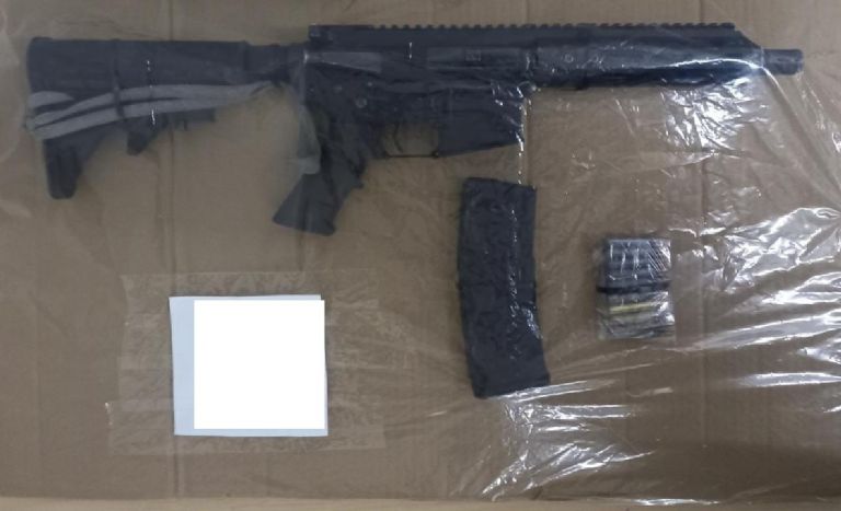 El arma asegurada en Guaymas