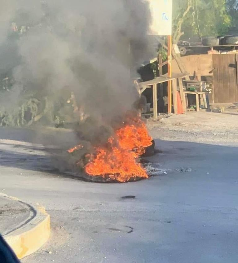 Denuncian bloqueos, tiroteos y más actos delictivos en Matamoros, Tamaulipas. Foto: Twitter