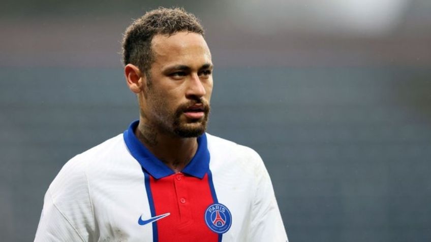 Fuera de peligro: Avión en que viajaba Neymar rumbo a Brasil aterriza de emergencia; esto ocurrió