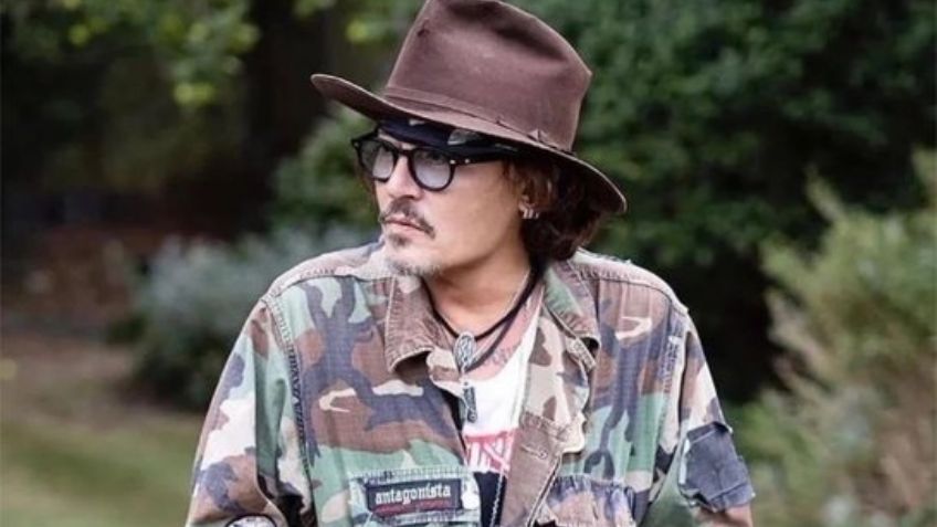 Johnny Depp regresa a los escenarios mientras artículos subastados que usó doblan su valor
