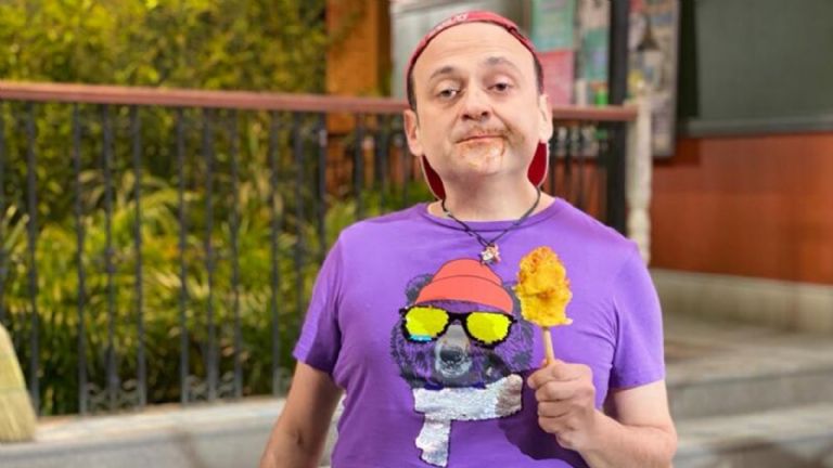 Lalo España en Vecinos